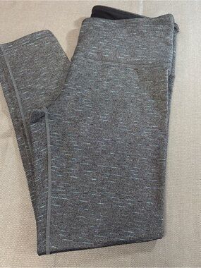 Tuff Athletics high waisted, heathered Grey Active Leggings size medium